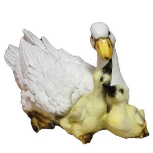 Утка с утятами L27 W19 Н27 см