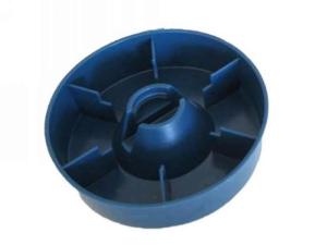 Поилка-кормушка универ.д-цып.п-бутылку,п-банку-70 Донимпекс