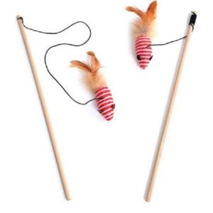 Игрушка-дразнилка WOGY д-кошек Мышка-погремушка сизалевая с пером на палочке l=40см, с колокольчиком