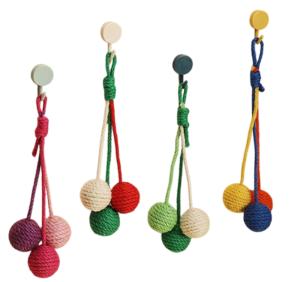 Игрушка сизаль Шарики на веревке 24*4,5см/Китай