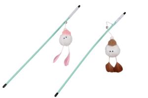 Игрушка-дразнилка WOGY д/кошек Снежок в шапке 14/6х4см с перьями и колокольчиком на палочке l=45см, 