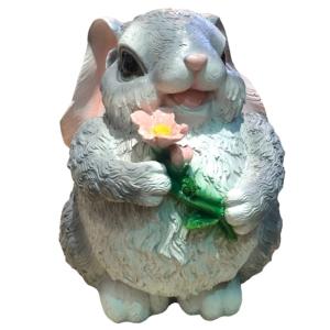 Зайка с цветком большой  см (ПОЛИСТОУН)