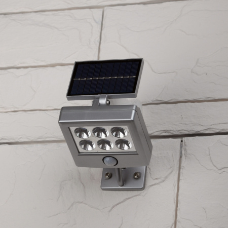 Прожектор на выносной солн. бат. с датчиком ДВИЖЕНИЯ-1 ЭРА