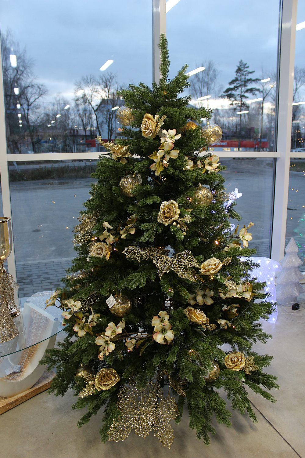 8 советов, как выбрать искусственную ель