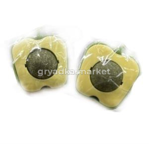 Игрушка WOGY д-кошек Яблоко 6х5х2.5см с вращающимся мятным шариком, на липкой ленте арт.2024-2618 Ко